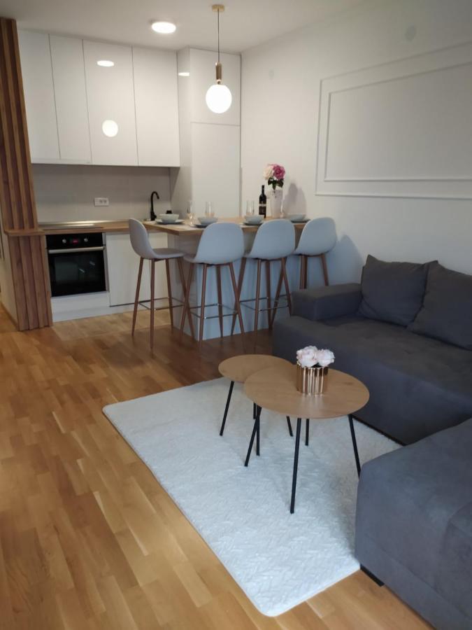 Apartman Milla Lux Novi Sad Extérieur photo